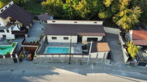 Casa Transilvania - Pool & Sauna